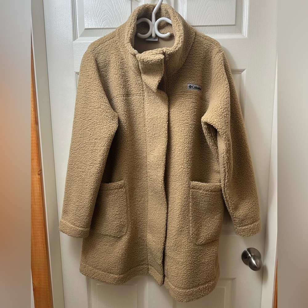 Columbia Women's Cozy Tan Teddy Jacket